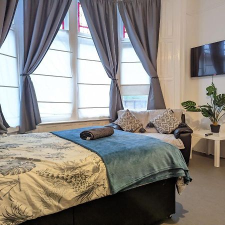 1 Bedroom Studio In A Supurb Area Of Кардіфф Екстер'єр фото