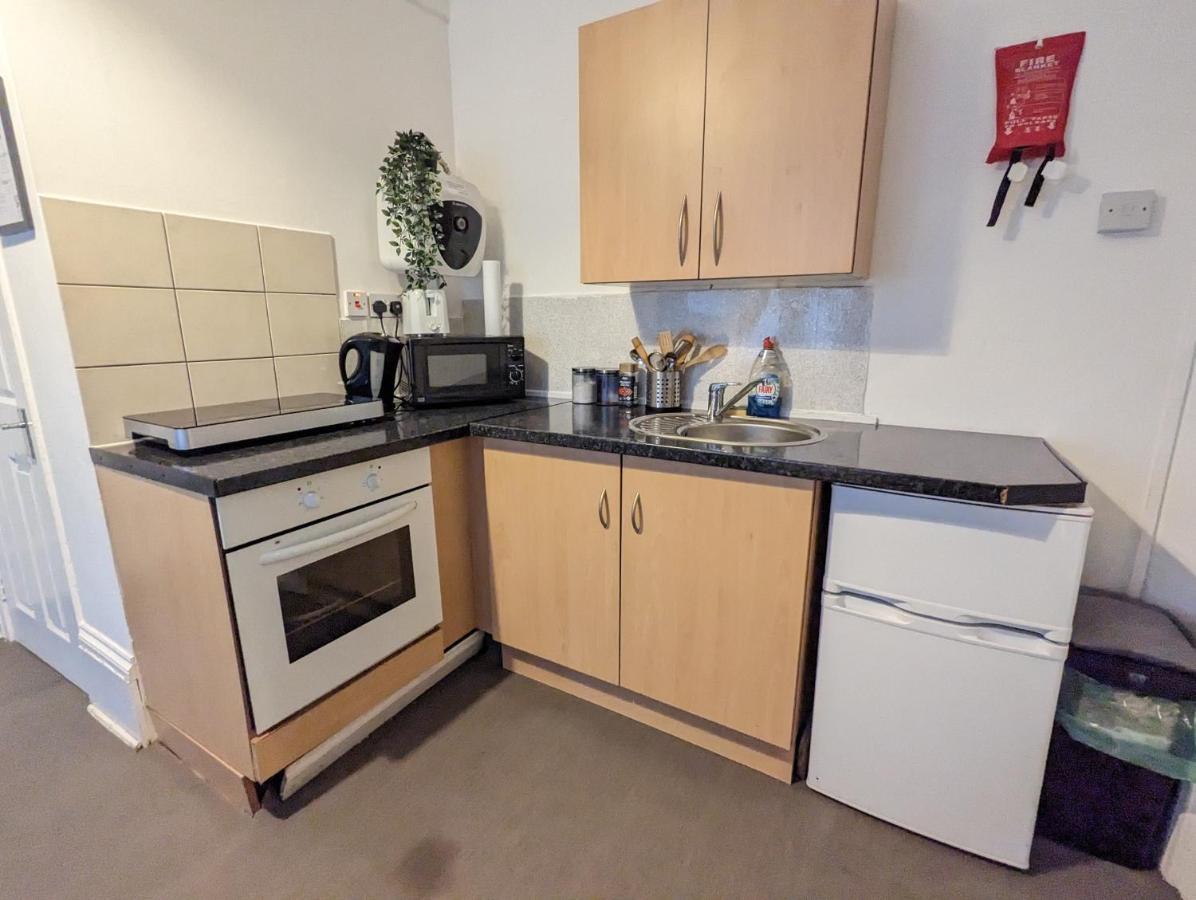 1 Bedroom Studio In A Supurb Area Of Кардіфф Екстер'єр фото